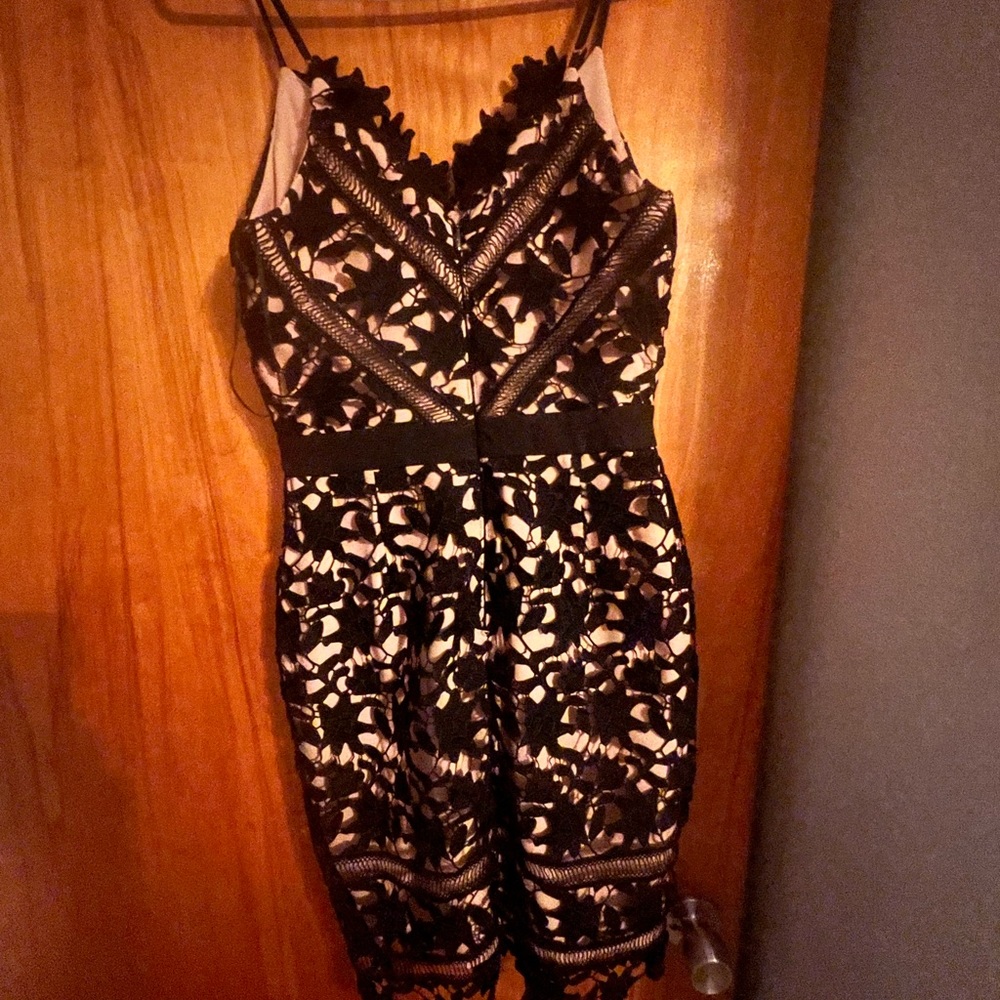 Adelyn Rae dress - Picture 2 of 3